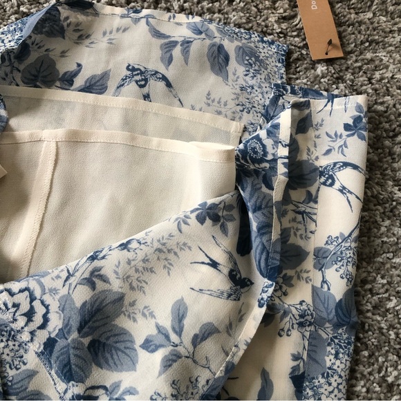 Reformation Kourtney Dress - Pompadour - Picture 6 of 9